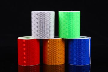 晶彩格反光車(chē)貼特點(diǎn)-晶彩格反光貼怎么貼 晶彩格反光車(chē)貼特點(diǎn)-晶彩格反光貼怎么貼