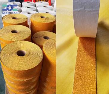 預成型公路標線(xiàn)帶.jpg 預成型公路標線(xiàn)帶.jpg